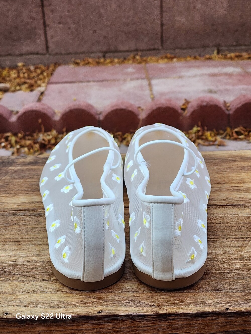 Wild Pair Women's White Mesh Augustt Ballet Flats Size 9 - Picture 8 of 8